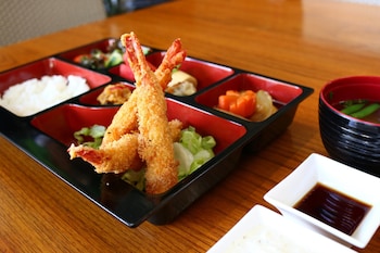 vouk hotel and suites