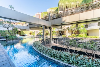 vouk hotel and suites