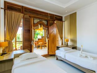 dcamel hotels lembongan