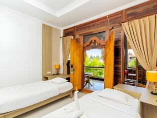 dcamel hotels lembongan