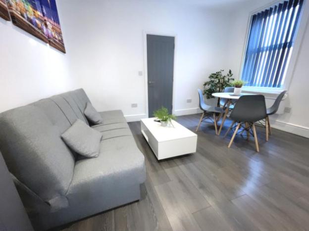 albert luxury hottub and jacuzzi apartments