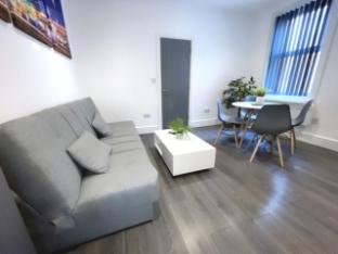 albert luxury hottub and jacuzzi apartments