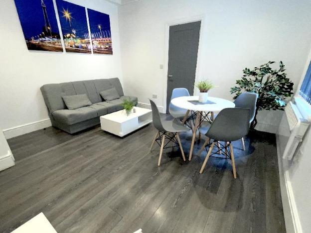 albert luxury hottub and jacuzzi apartments