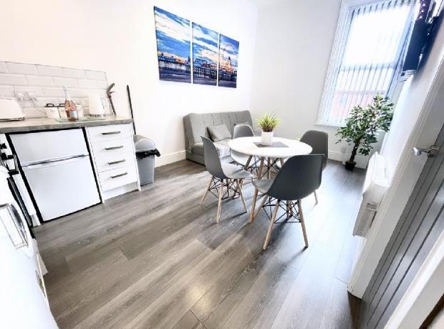 albert luxury hottub and jacuzzi apartments