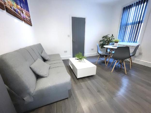 albert luxury hottub and jacuzzi apartments