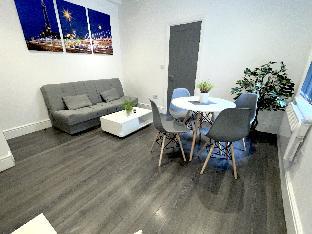 albert luxury hottub and jacuzzi apartments