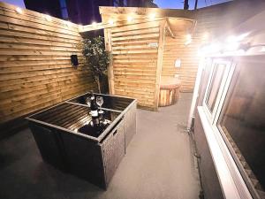 albert luxury hottub and jacuzzi apartments