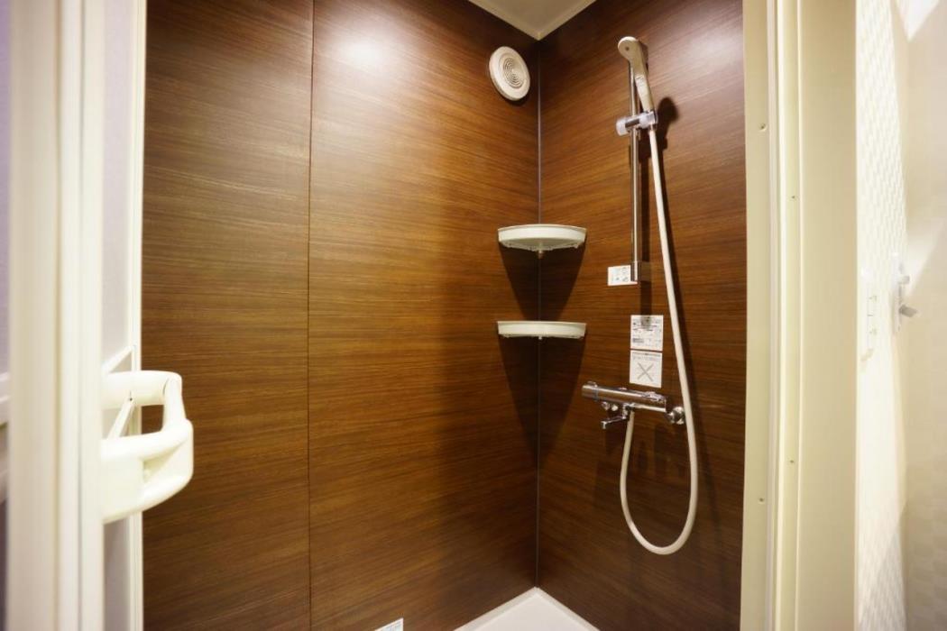 rona hotel