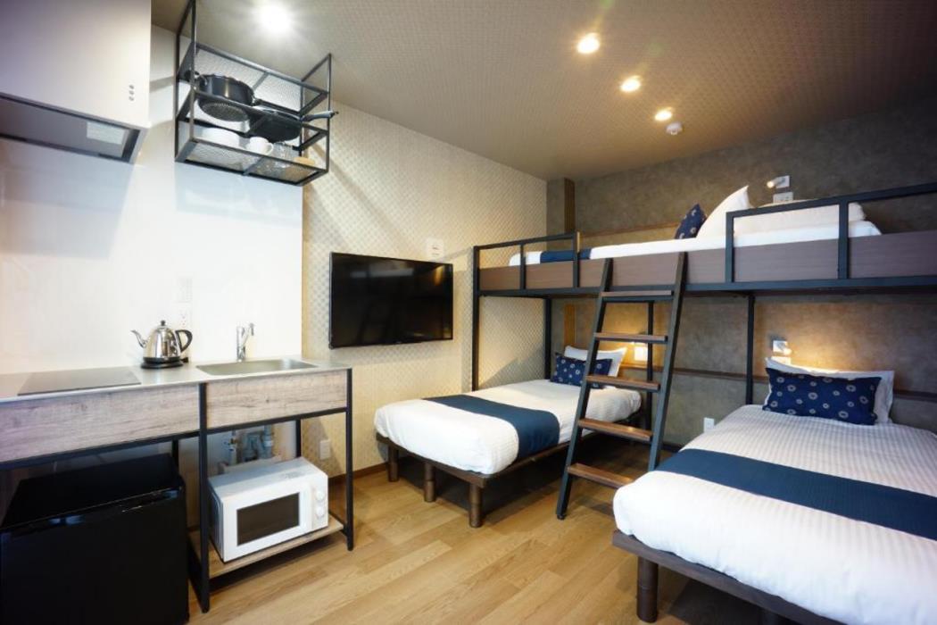 rona hotel