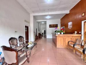 santalum hotel