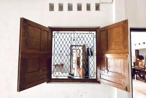 santalum hotel