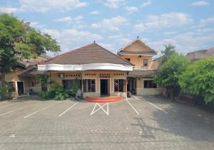santalum hotel