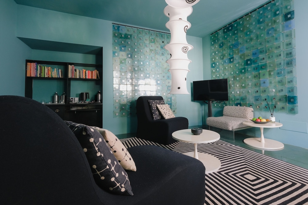 3 rooms 10 corso como