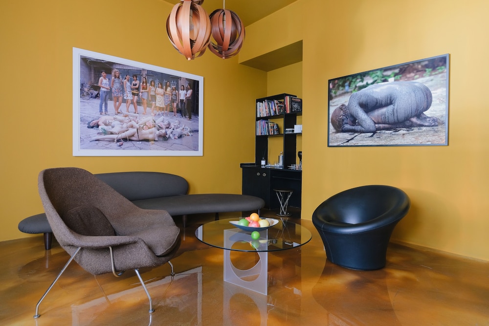 3 rooms 10 corso como