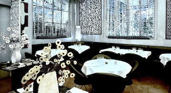 3 rooms 10 corso como