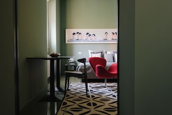 3 rooms 10 corso como