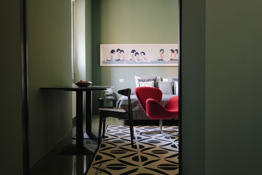 3 rooms 10 corso como