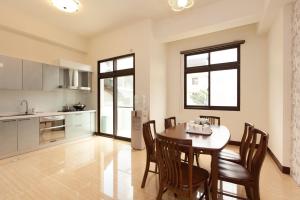 rain sun bed and breakfast