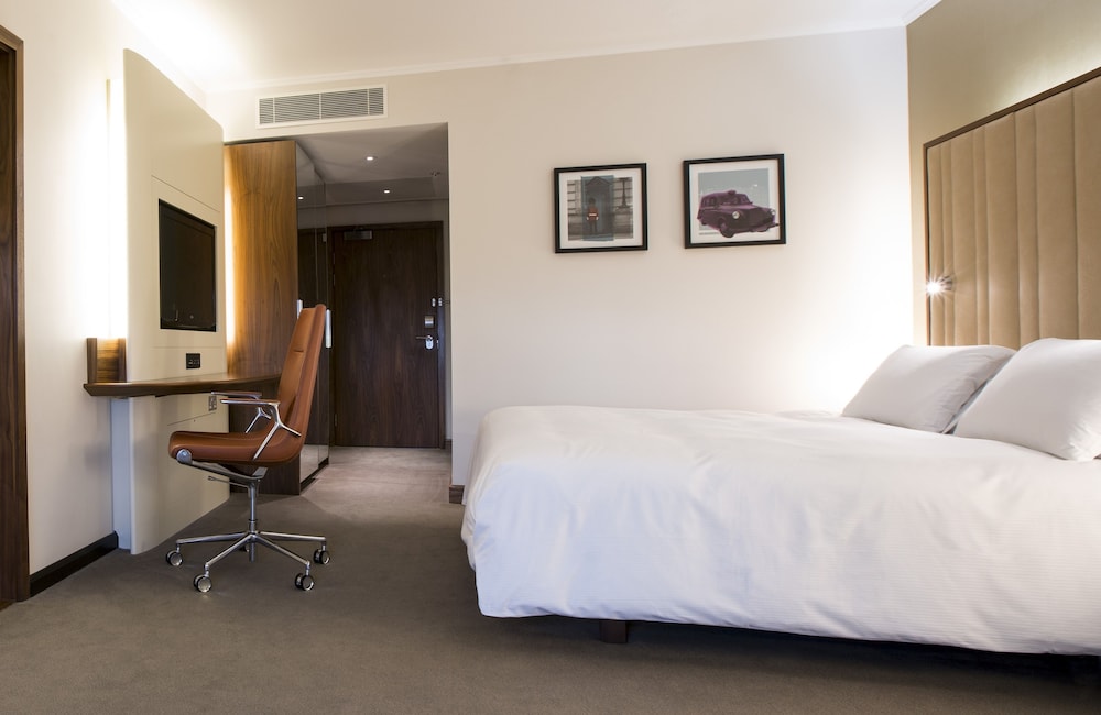 hilton london heathrow airport terminal 5