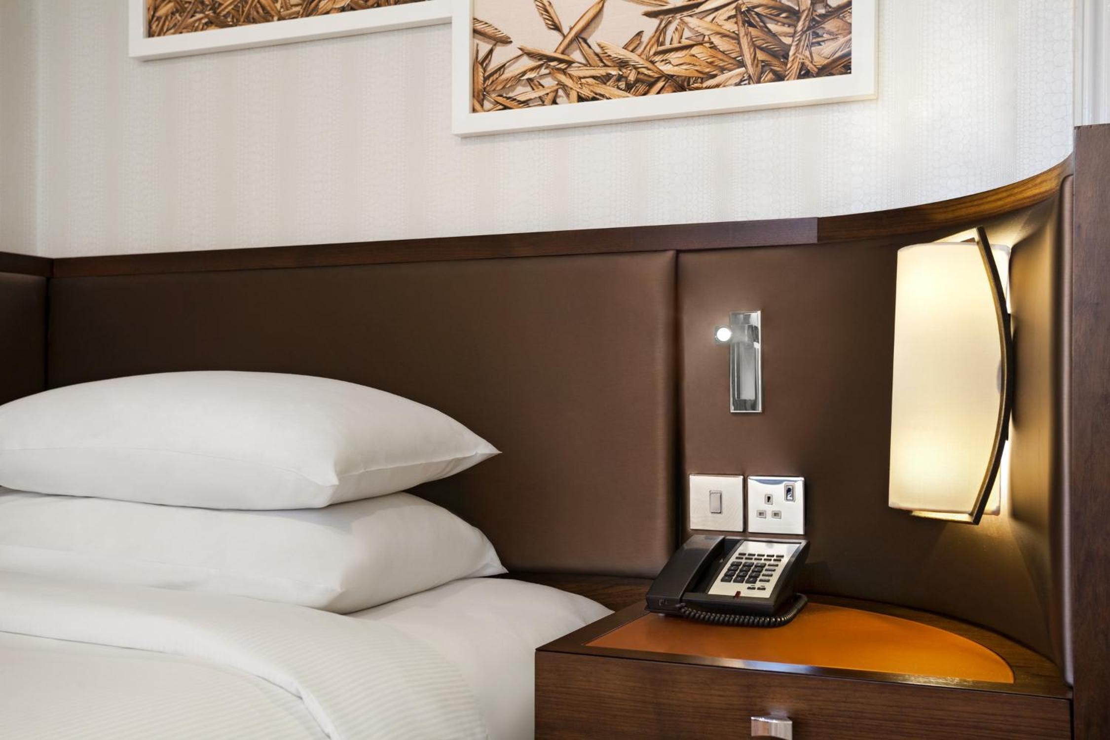 hilton london heathrow airport terminal 5