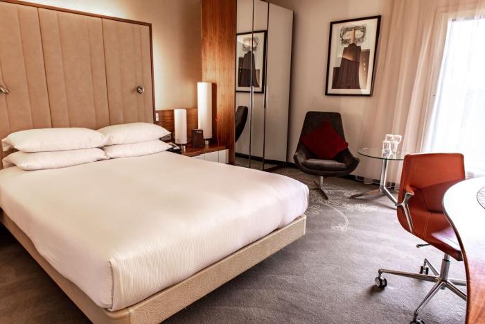 hilton london heathrow airport terminal 5