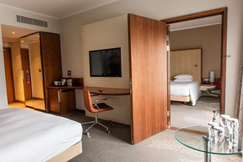 hilton london heathrow airport terminal 5