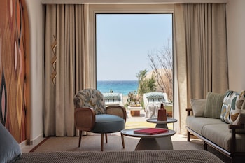 myconian sunrise relais and chateaux hotel