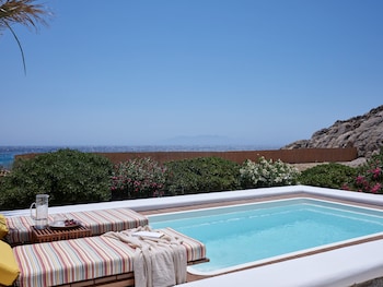 myconian sunrise relais and chateaux hotel