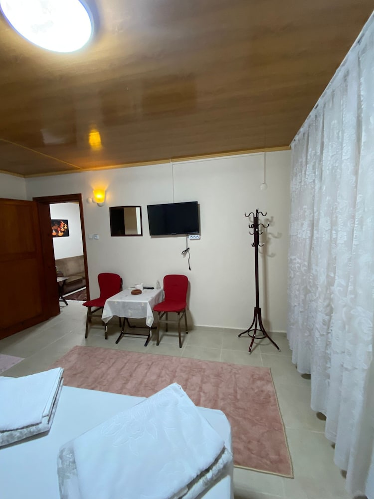 elmas restaurant ve pansiyon