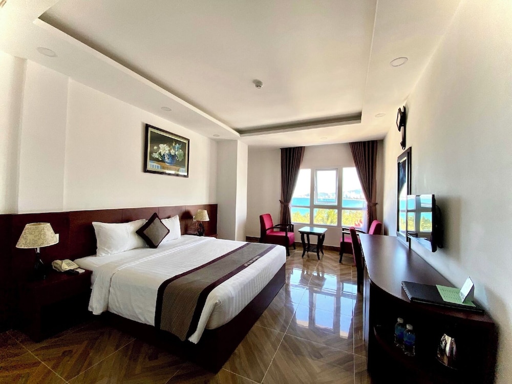 gem hotel