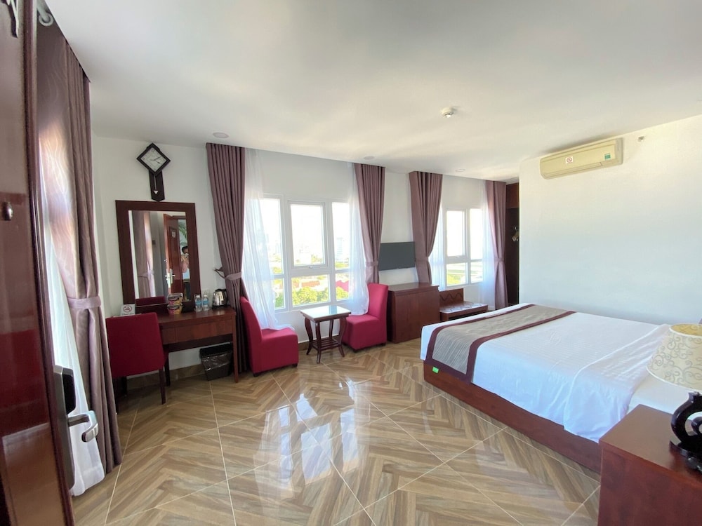 gem hotel
