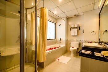 huong giang hotel resort and spa
