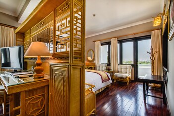 huong giang hotel resort and spa