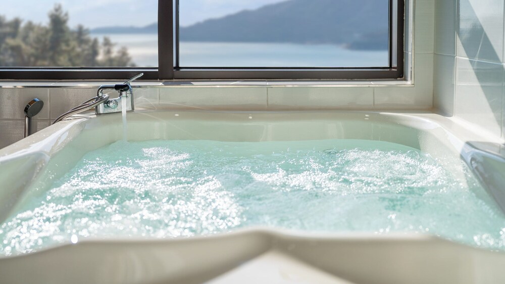 geoje marine castel pension