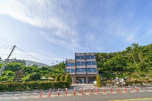 geoje marine castel pension