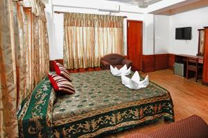 hotel crystal palace