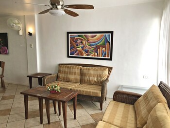 pura vida villas