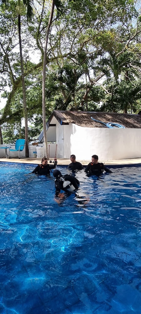 aquaventure reef club