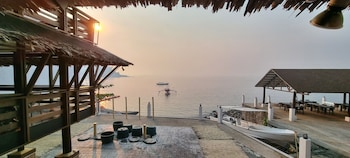 aquaventure reef club