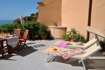 villa arborea in sperlonga