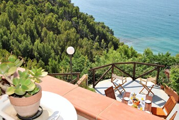 villa arborea in sperlonga