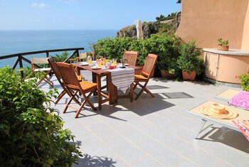 villa arborea in sperlonga