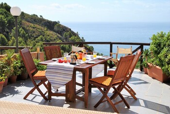 villa arborea in sperlonga