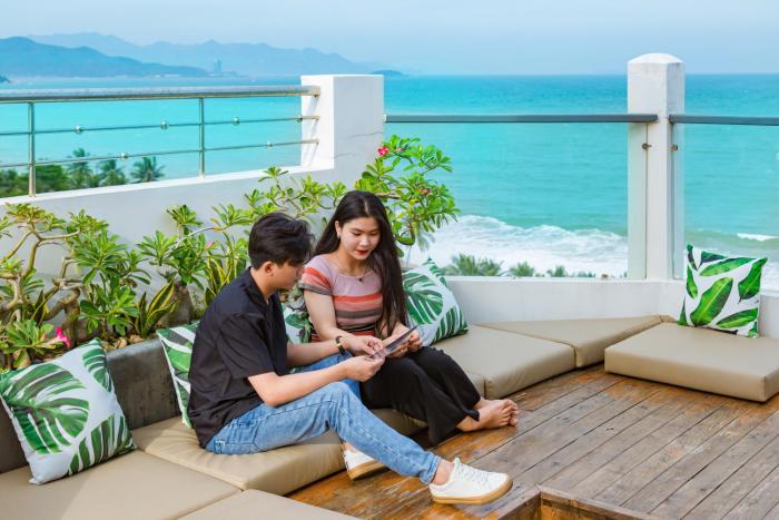 azura gold hotel and apartment