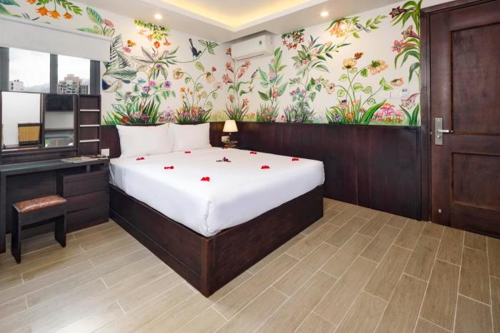 azura gold hotel and apartment