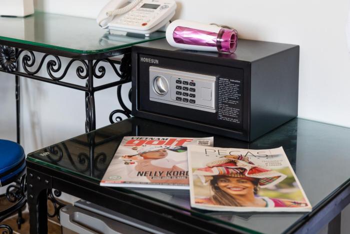 azura gold hotel and apartment