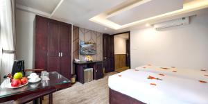 azura gold hotel and apartment