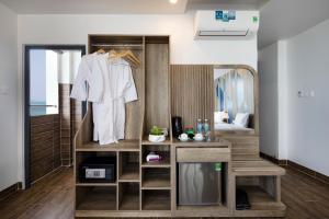 azura gold hotel and apartment