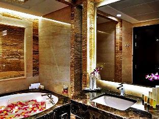 landmark premier hotel