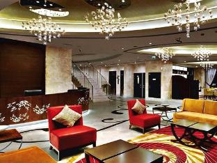 landmark premier hotel